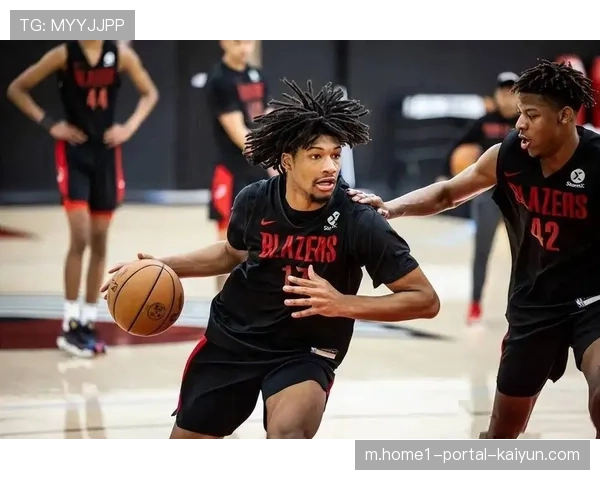 斯托茨处理开拓者伤病潮轮换 利拉德夏普缺阵考验阵容深度